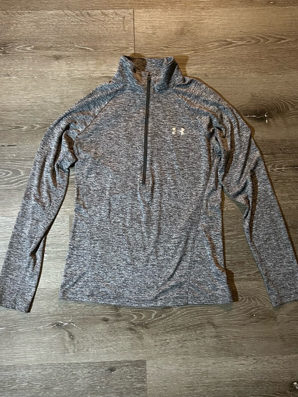 Small Loose Fit Gray Under Armour Long Sleeve Quarter Zip Heat Gear Shirt